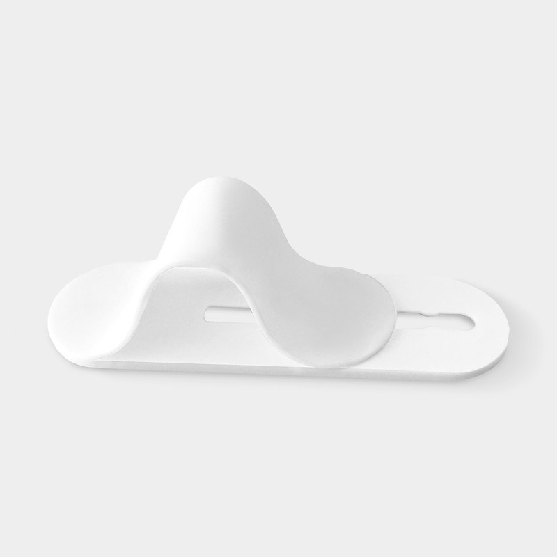 https://multimedias3-cloudsync-synology.s3.us-west-2.amazonaws.com/thumbnail_modelos/CEL-048.jpg