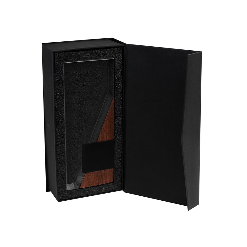 https://multimedias3-cloudsync-synology.s3.us-west-2.amazonaws.com/thumbnail_variantes/RMT-002-C_1.jpg