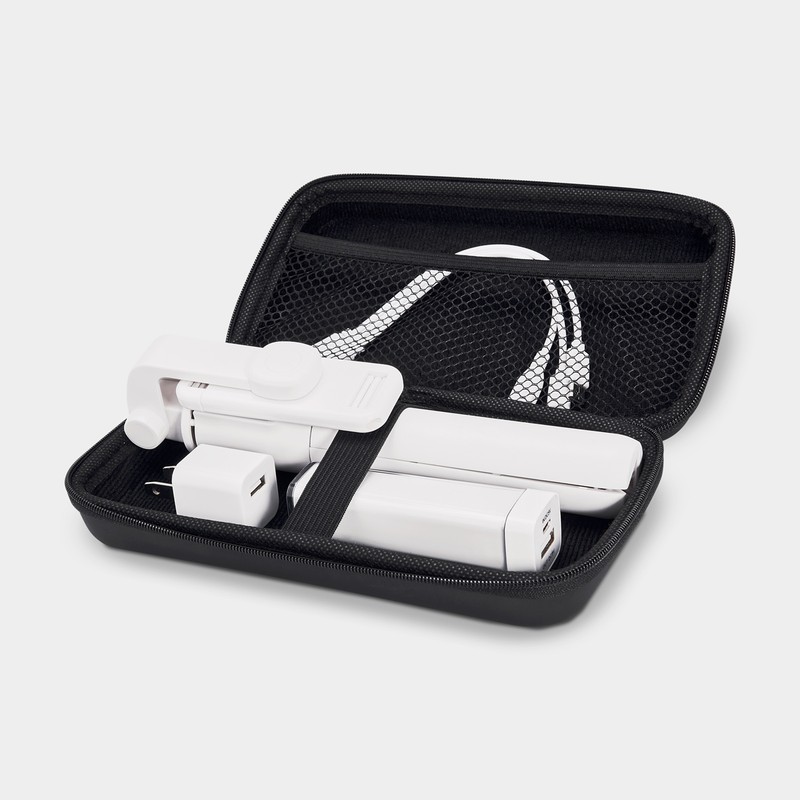 https://multimedias3-cloudsync-synology.s3.us-west-2.amazonaws.com/thumbnail_modelos/SET-066.jpg