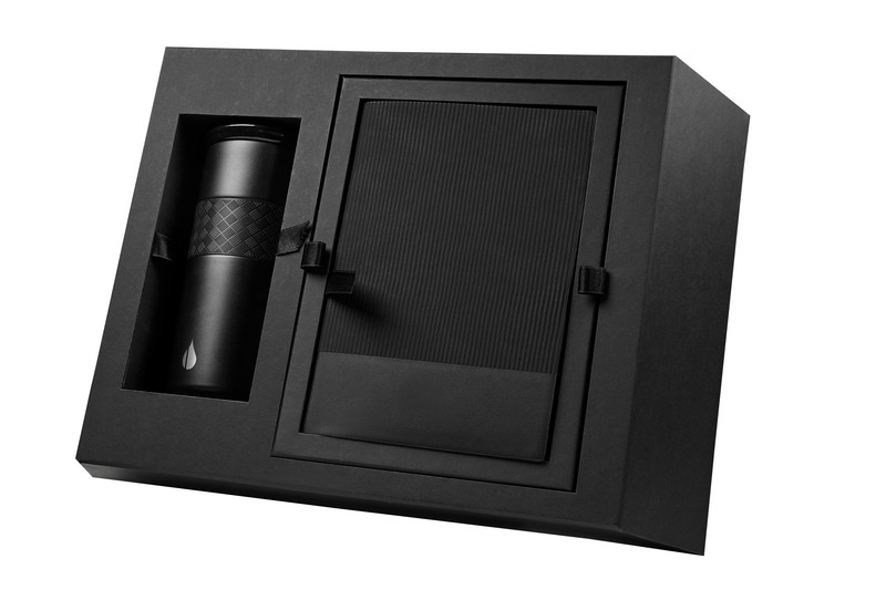 https://multimedias3-cloudsync-synology.s3.us-west-2.amazonaws.com/thumbnail_variantes/SET-022-N_2.jpg?v=576461195